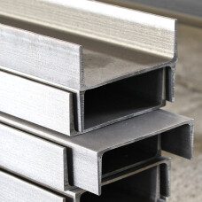 Швеллер нержавеющий 100х50х4х4 мм 6.2 м AISI 304