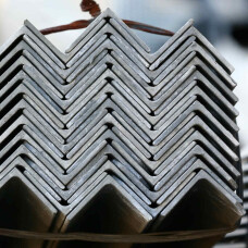 Уголок горячекатаный 25x25x3 мм ГОСТ 8509-93